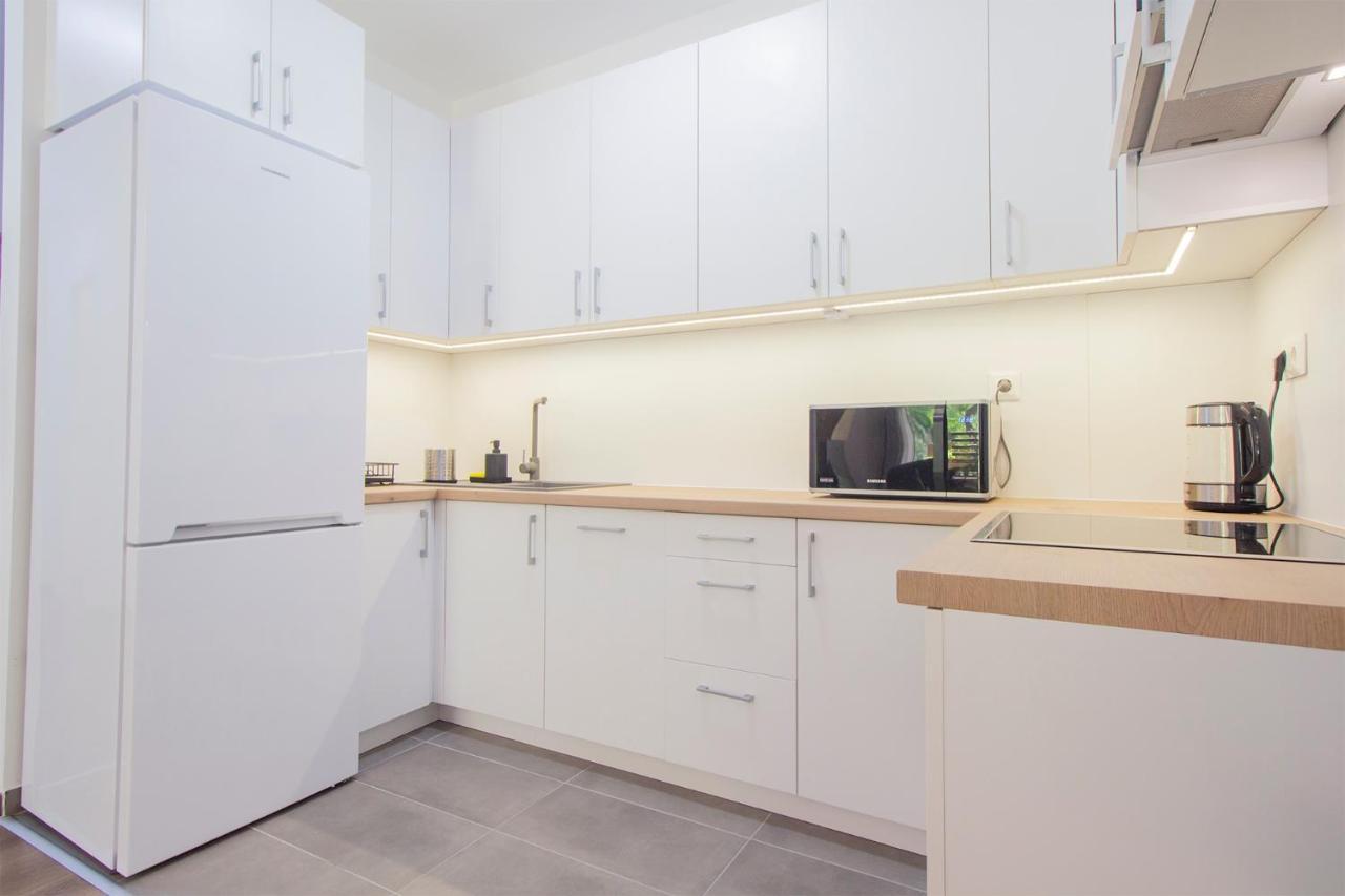 Corvin Modern Two Bedroom Apartment Free Parking Budapest Exterior photo