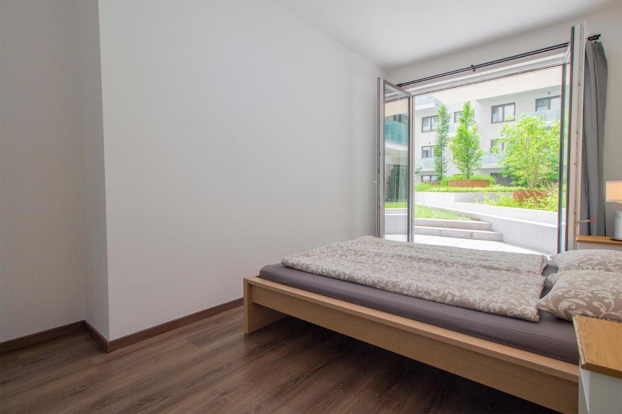 Corvin Modern Two Bedroom Apartment Free Parking Budapest Exterior photo