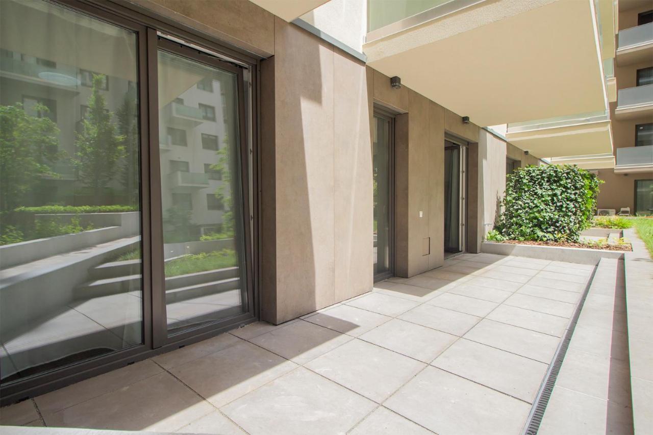 Corvin Modern Two Bedroom Apartment Free Parking Budapest Exterior photo